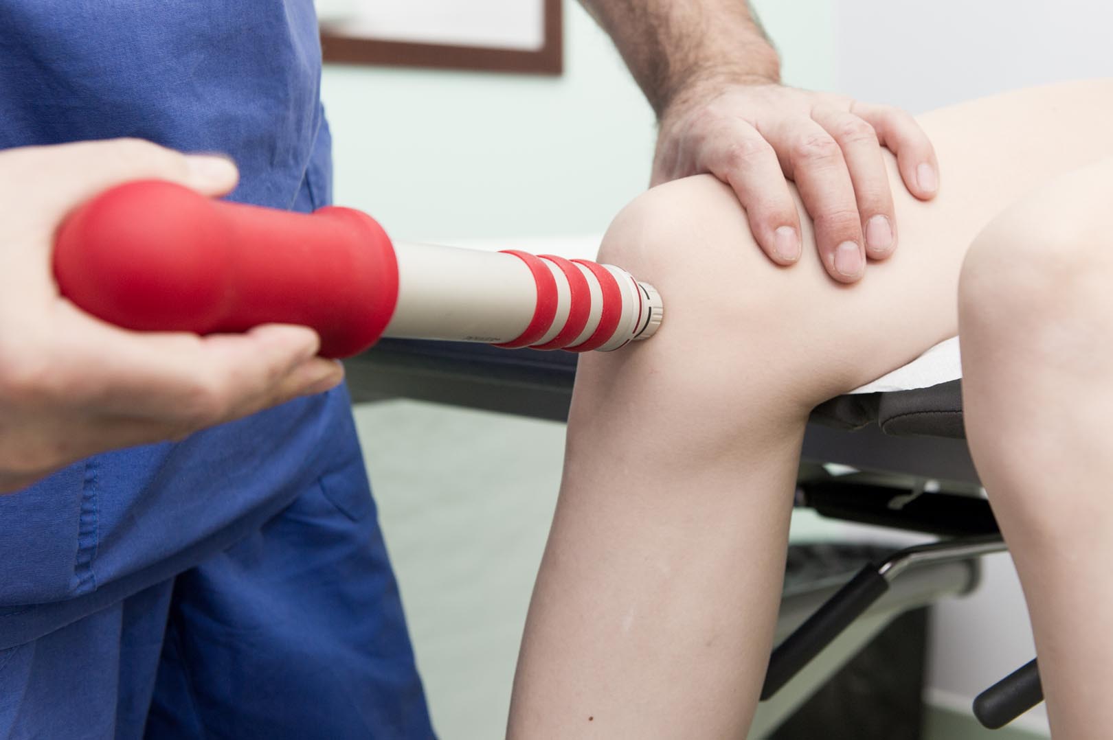 Terapia fisioterapica ad onde d'urto presso il centro Ronefor